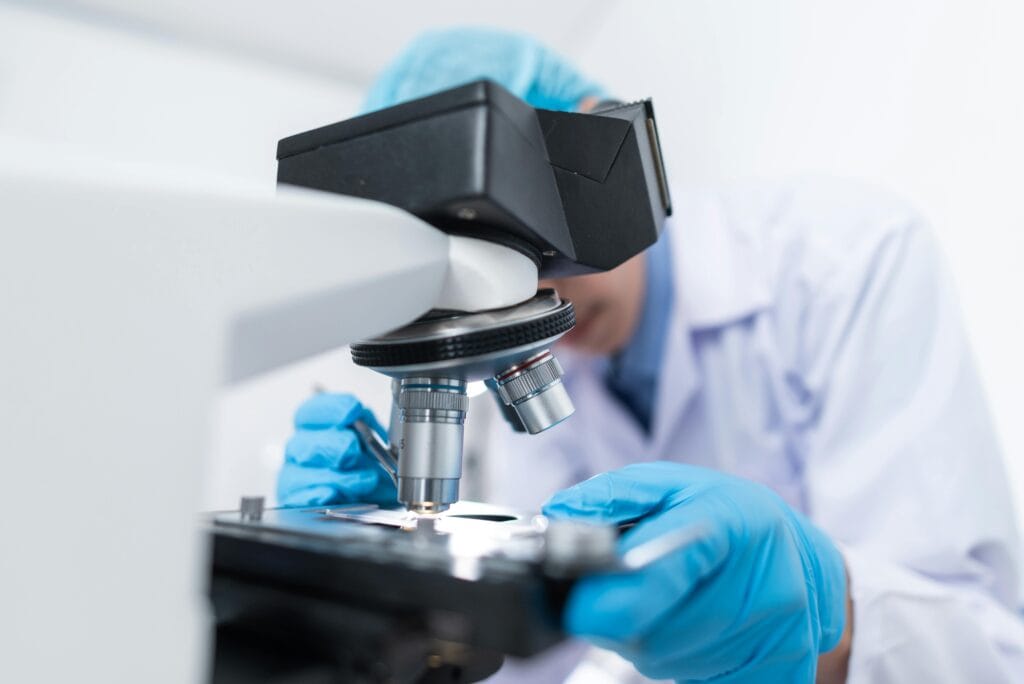 pap smear microscope cervical health